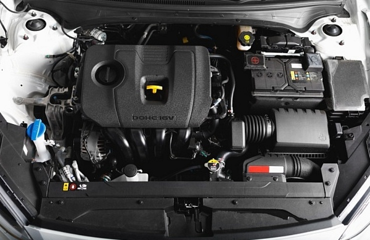 DOHC 16V four-cylinder engine - featured