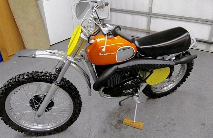 1972 Husqvarna 450 WR - left side - featured