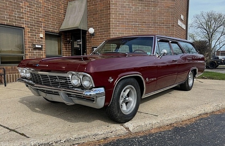 1965 Chevrolet Impala Wagon - left front profile - featured