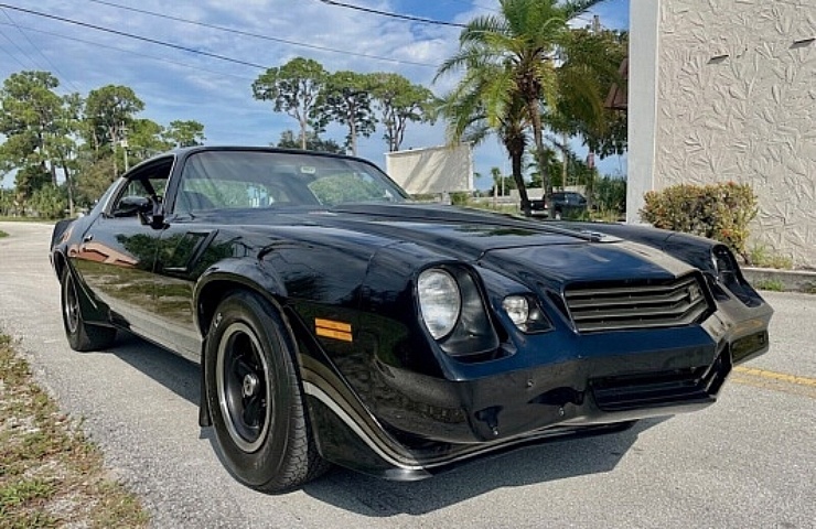 1980 Chevrolet Camaro Z28 - right front profile