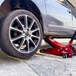 What You Need to Know About Vehicle Jacks