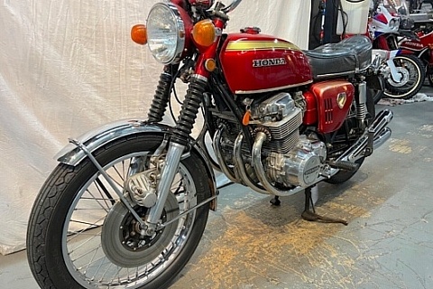 1970 Honda CB750 - left front profile - featured