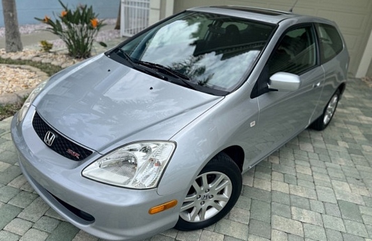 2002 Honda Civic Si - left front profile