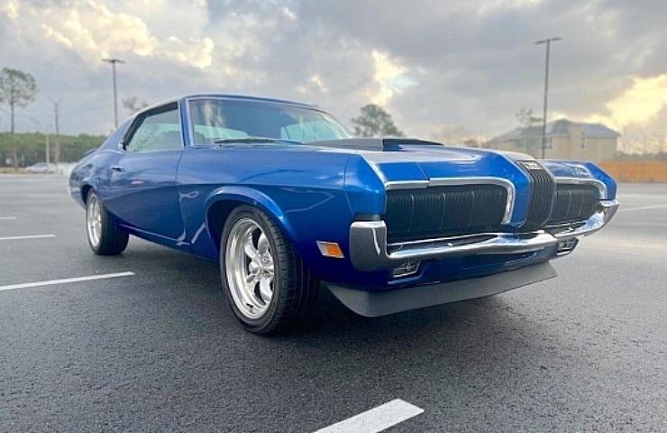1970 Mercury Cougar - right front profile - featured
