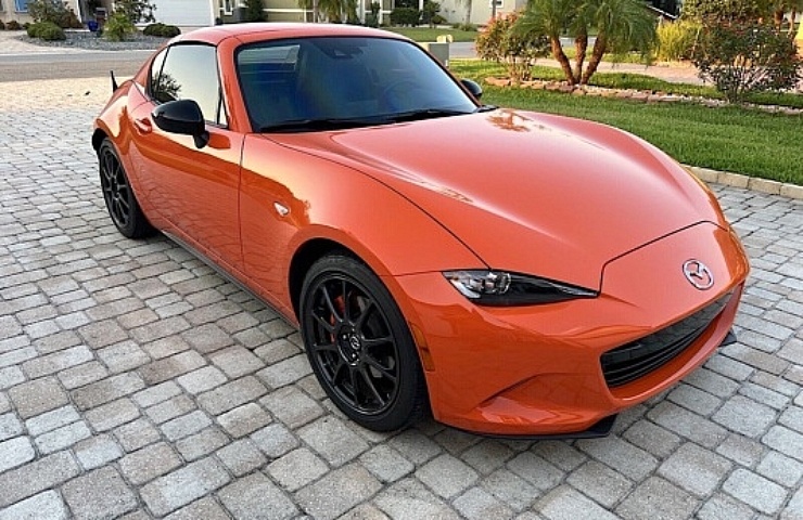 2019 Mazda MX-5 Miata 30th Anniversary - right front profile - featured