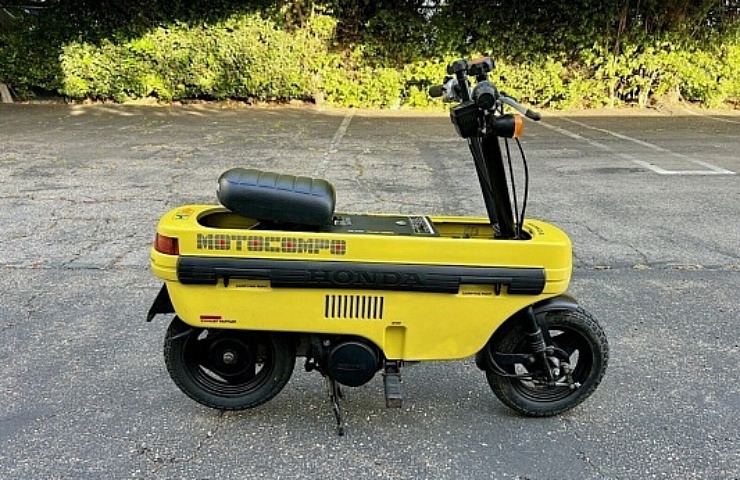 1983 Honda Motocompo - right side