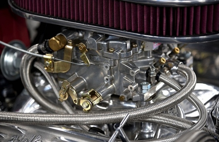 Four barrel carburetor - rebuild or replace - featured