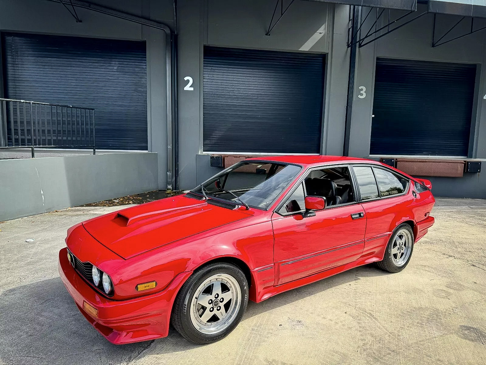 The Twin-Turbo Callaway Alfa GTV6 Is a Surprise Collectible