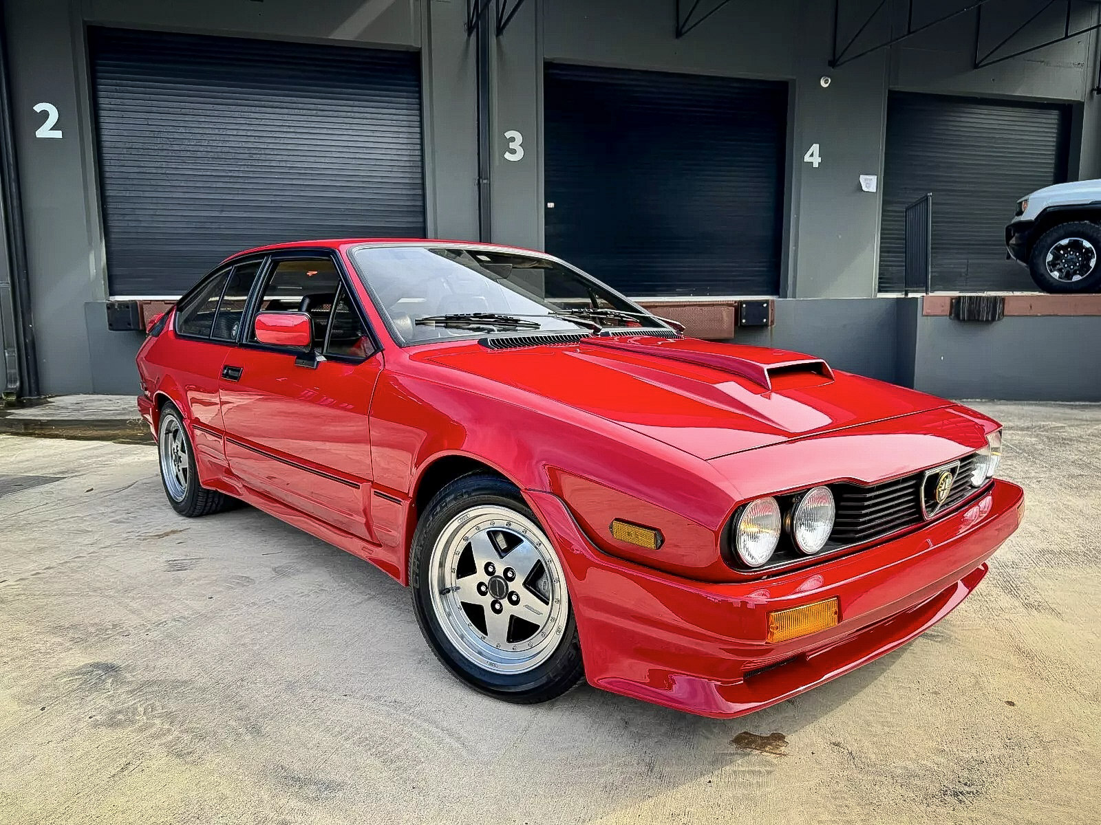 The Twin-Turbo Callaway Alfa GTV6 Is a Surprise Collectible