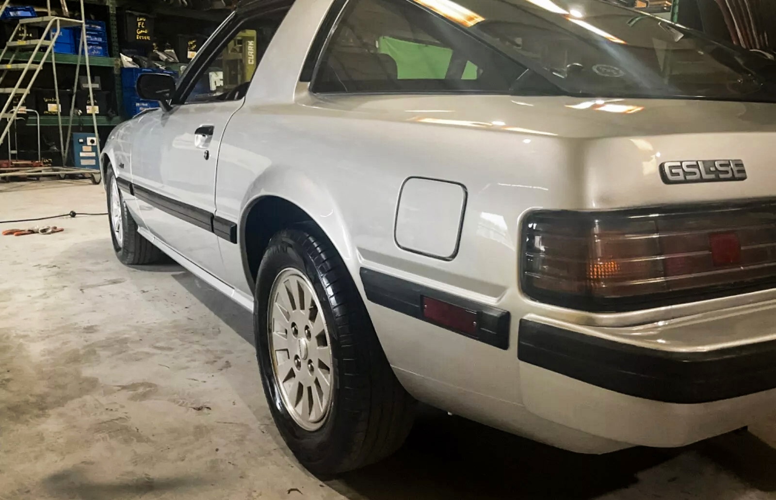 1984 Mazda RX-7 GSL-SE - left rear profile