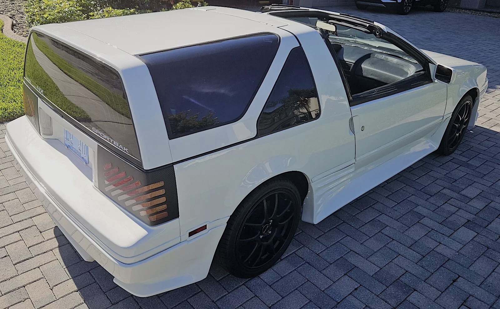 1987 Nissan Pulsar NX SE SPORTBAK - right rear profile