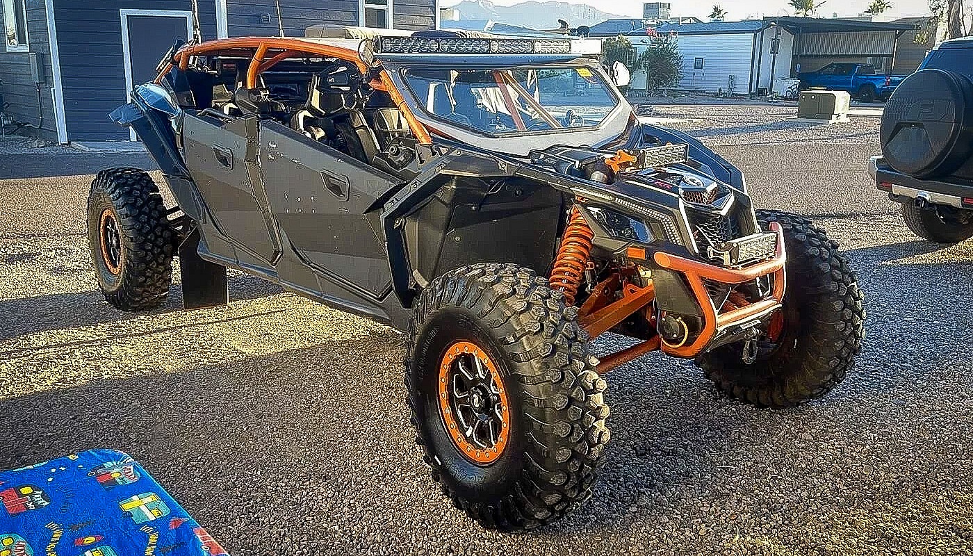 2021 Can-Am Maverick 3 Max - right front profile
