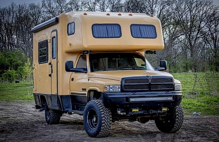 Right front profile - featured
