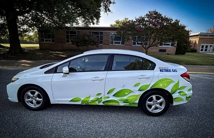 2015 Honda Civic CNG - left side