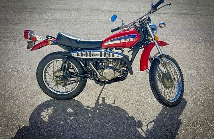 Suzuki TS250 Savage - right side - featured
