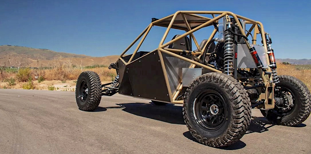 2022 Edge X2R dune buggy - left rear profile
