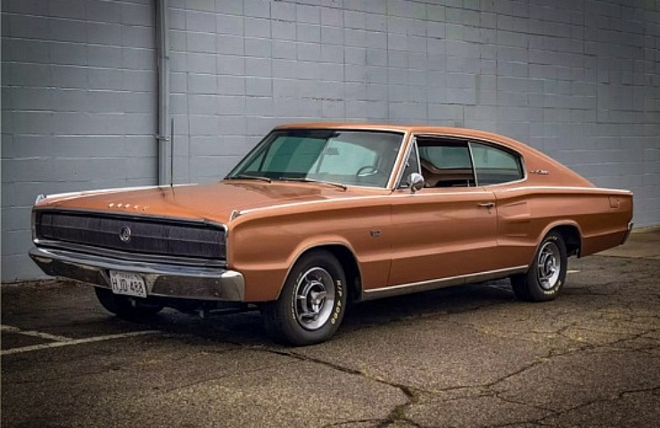 1967 Dodge Charger White Hat - left front profile