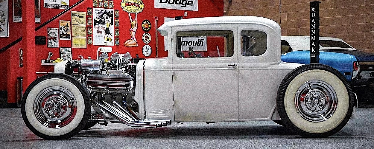 Jesse James / Paul Tetuel five-window Ford - left side