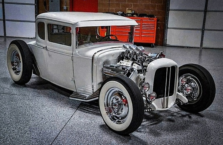 Jesse James / Paul Tetuel five-window Ford - right front profile