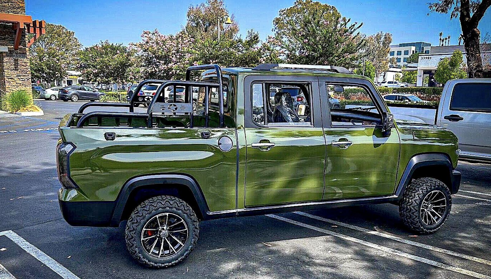 Rock EV pickup - right side