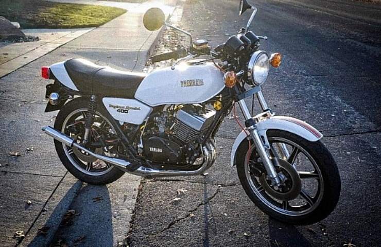 1979 Yamaha RD400F Daytona Special - right side - street
