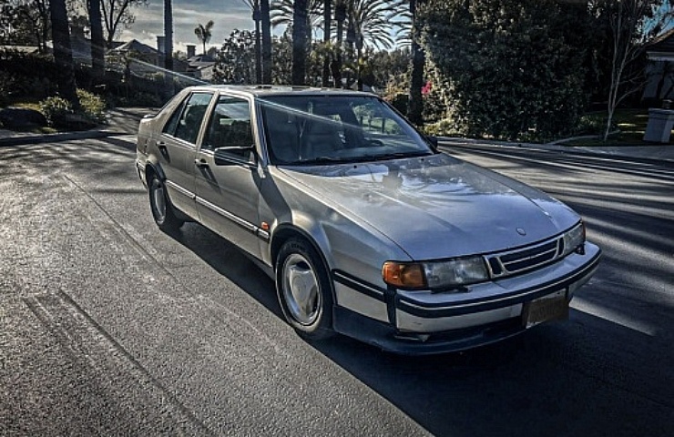 1997 Saab 9000 CSE Turbo right front profile