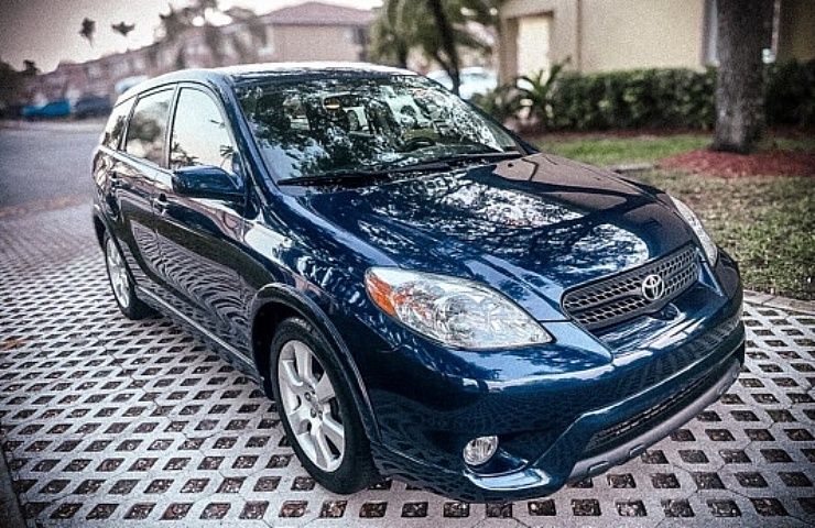 2005 Toyota Matrix XRS - right front profile