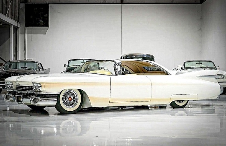 Elvis III - featured