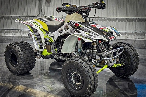 Roll Design Lobo Honda 250R - front right profile