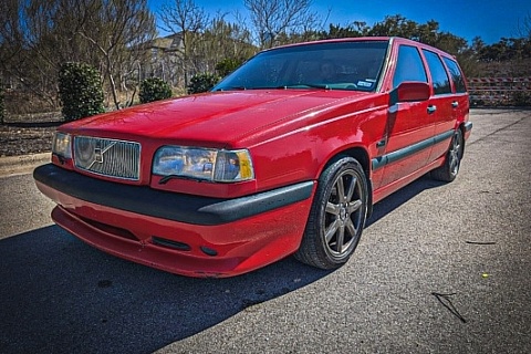 1996 Volvo 850 R Wagon - left front profile