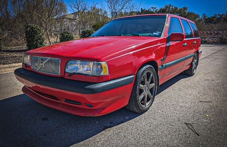 1996 Volvo 850 R Wagon - left front profile