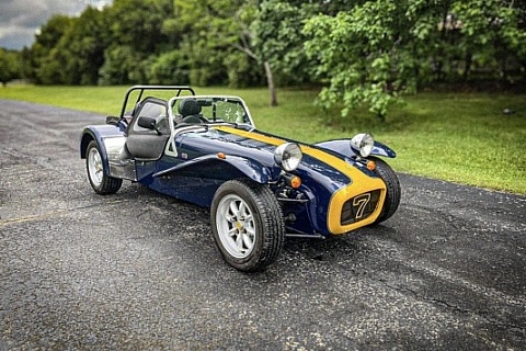 1999 Caterham Super Seven - right front profile