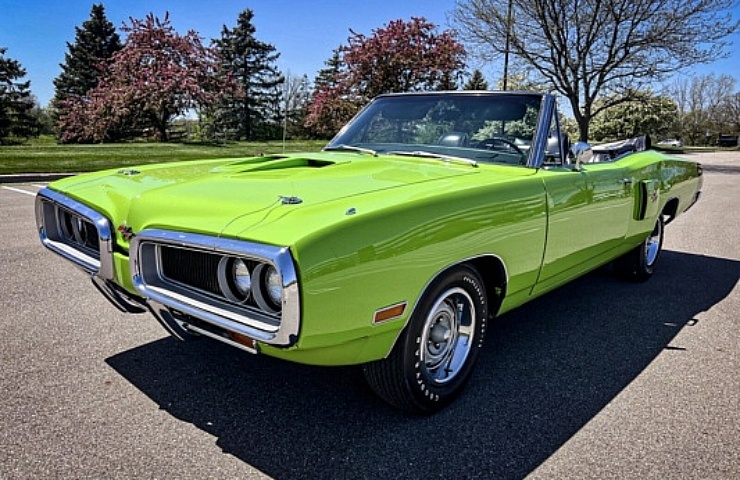 1970 Dodge Coronet RT left front profile top down