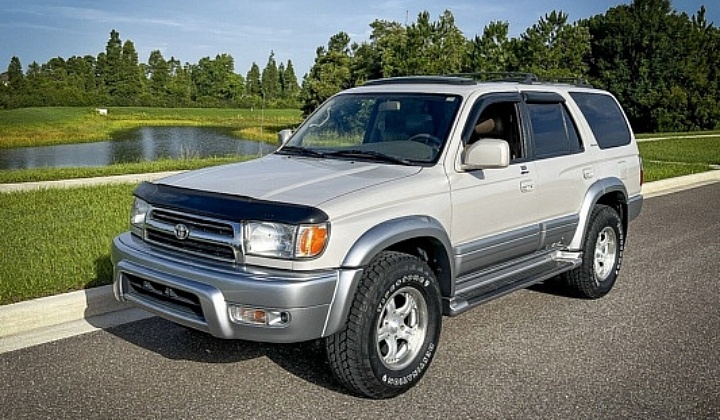 2000 Toyota 4Runner TRD left front profile