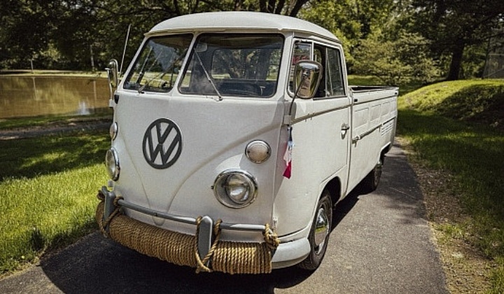 1967 VW Transporter left front profile