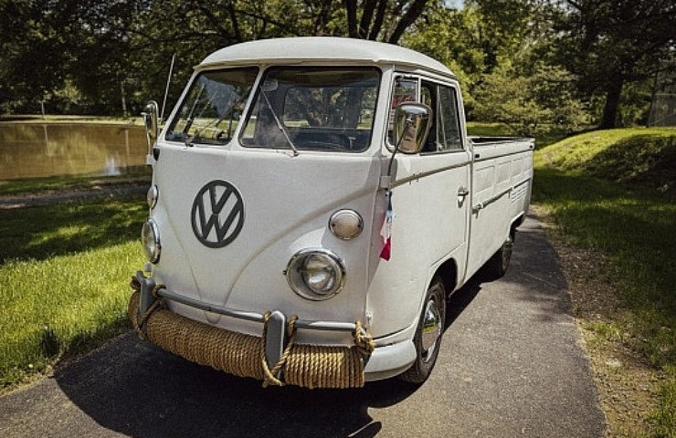 1967 VW Transporter left front profile