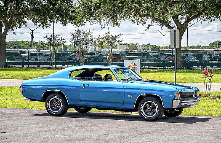 1972 Chevrolet Chevelle SS 454 - right front profile