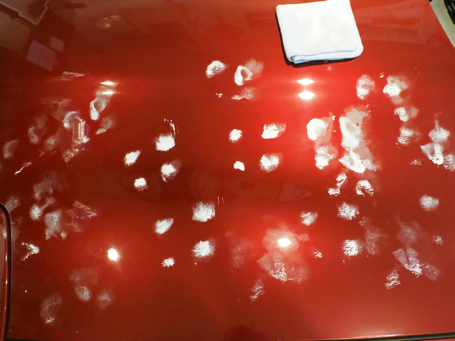 Car glaze applied in dabs 