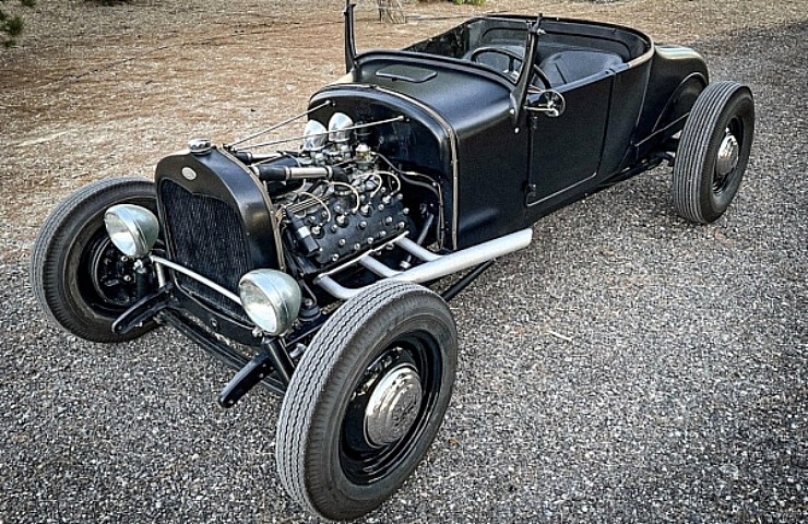 1927 Ford Model T Roadster left front profile