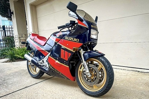1986 Suzuki RG250 Walter Wolf right front profile