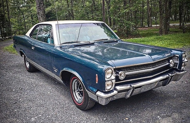 1968 AMC Ambassador right front profile