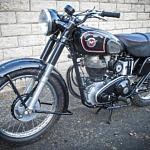 ​Matchless G80S Is a Thumper In the Classic British Tradition